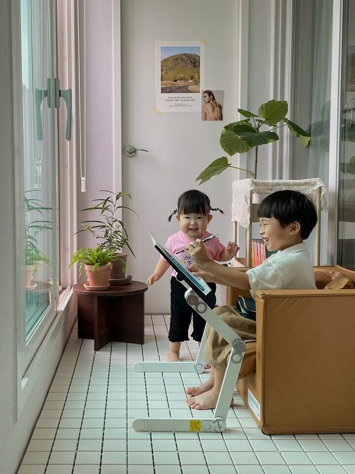 short form carousel card thumbnail