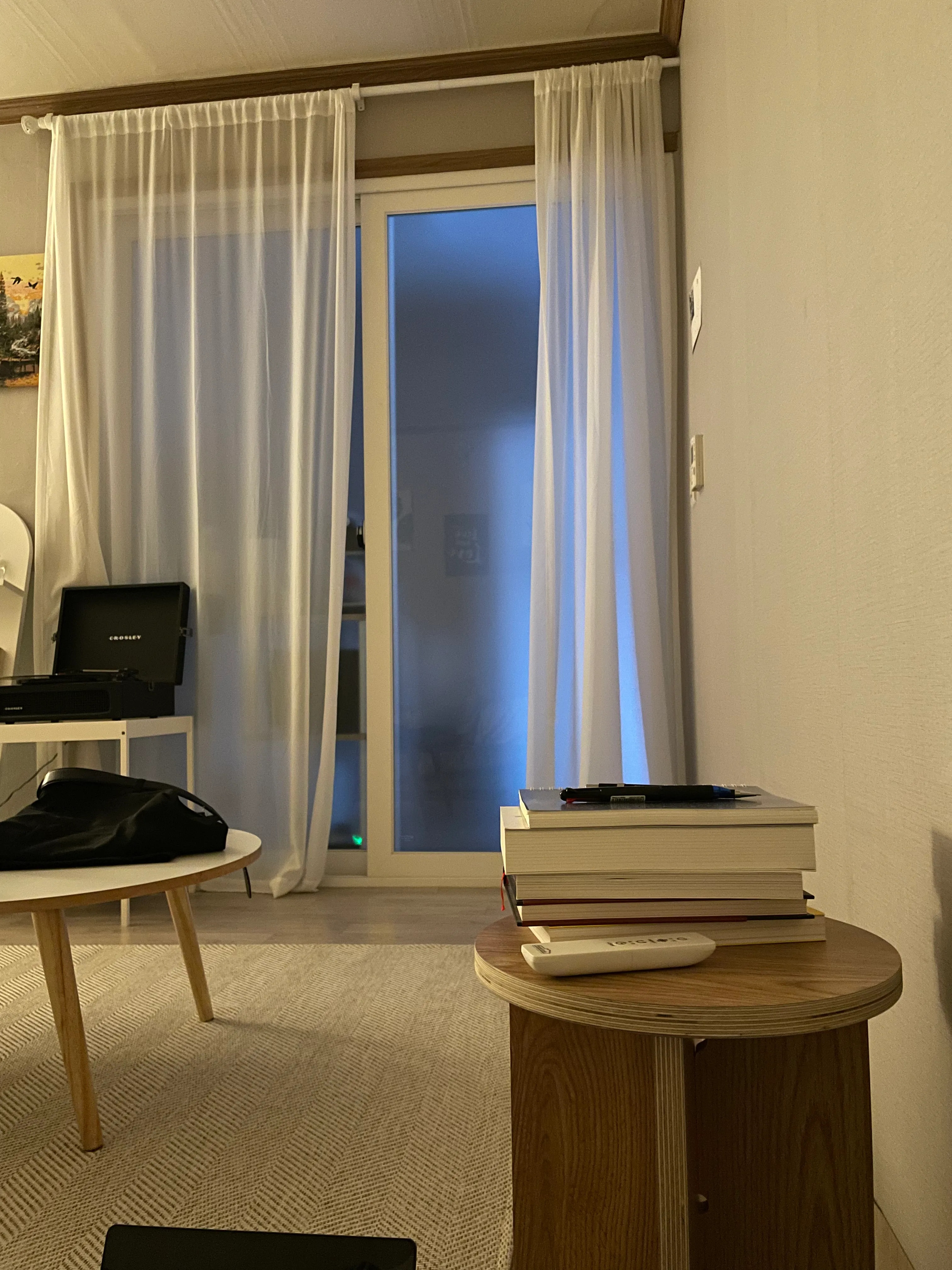 Plain Living Room Coffee Table user photo