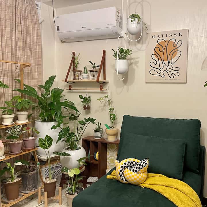 https://www.instagram.com/
<jung_870 Home Decorating by Jipsooni>
🛋🛋🛋🛋🛋🛋
I needed a sofa to put in a small space,
and I just happened to get a single-person sofa that fits it perfectly
This is totally awesome~!👍👍👍

It's so soft and comfortable, I eat here, use the computer,
and live here ㅋㅋ

I don't envy most recliners😍