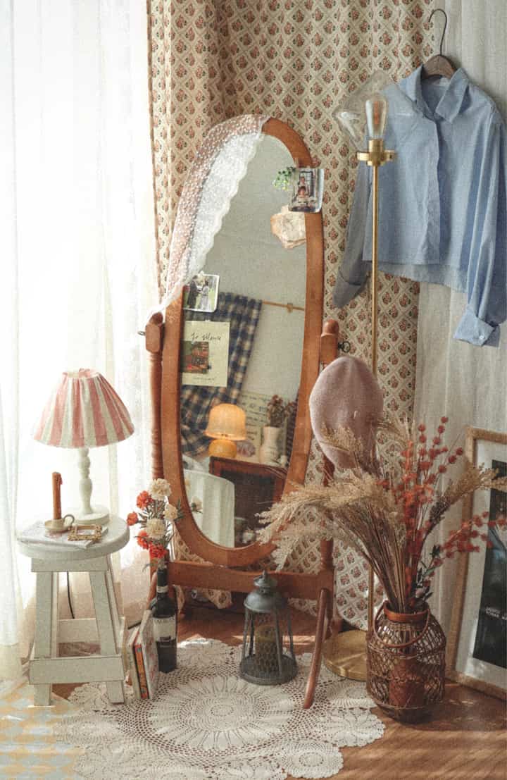 Insta @mrs_ryu_log
A corner of the living room with afternoon sunlight. Changing to a fall atmosphere🍂
Fall is nice, but it's no good for seasonal allergies. Every day, noisy....🫠