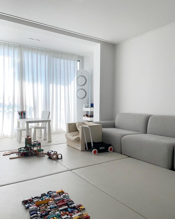 short form carousel card thumbnail