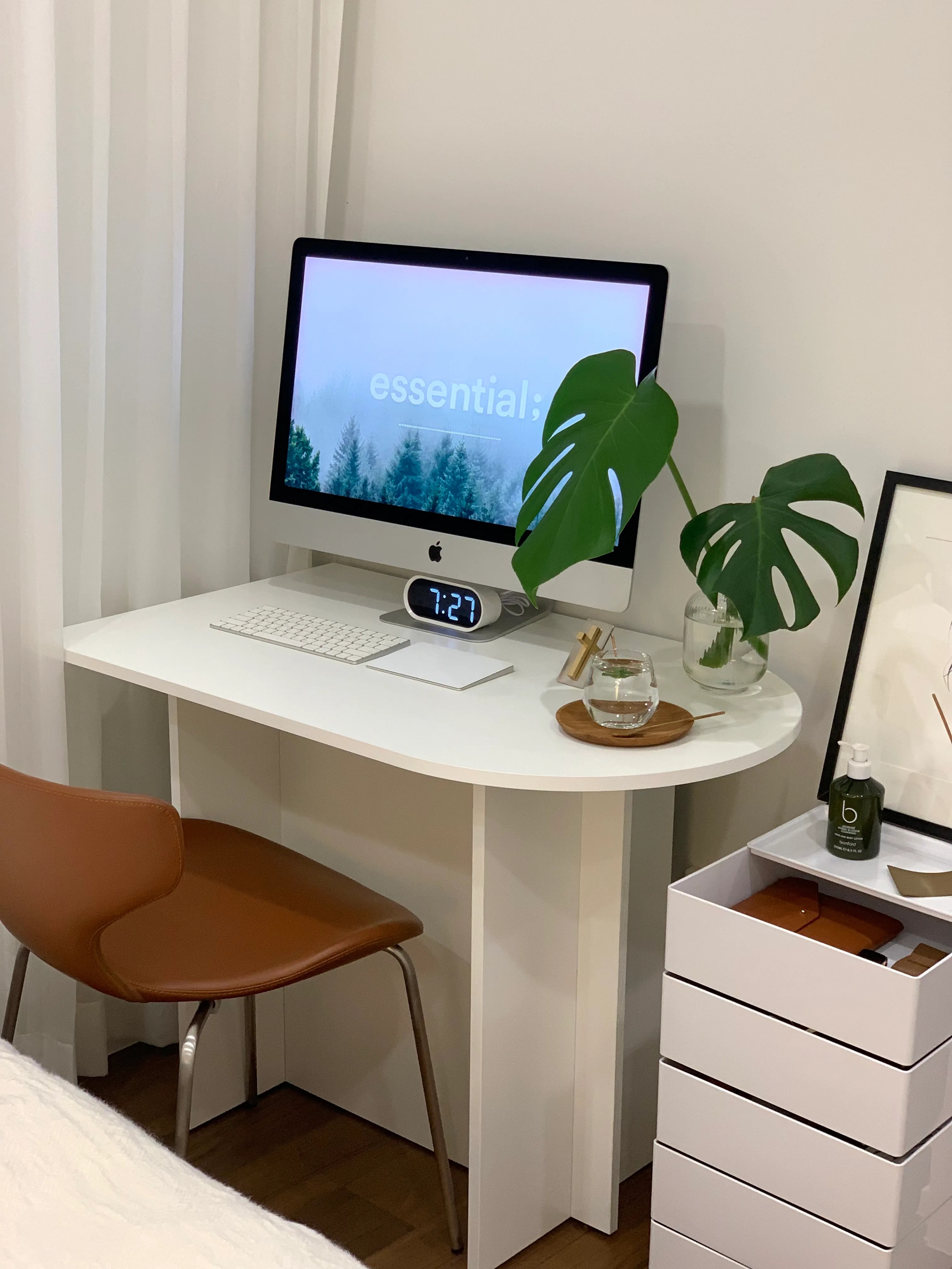 Semi-Oval Dining Table user photo
