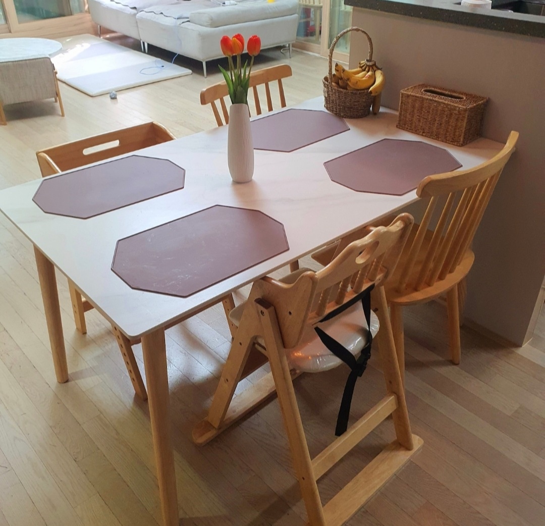Ceramic Tabletop Solid Wood Frame Dining Table user photo