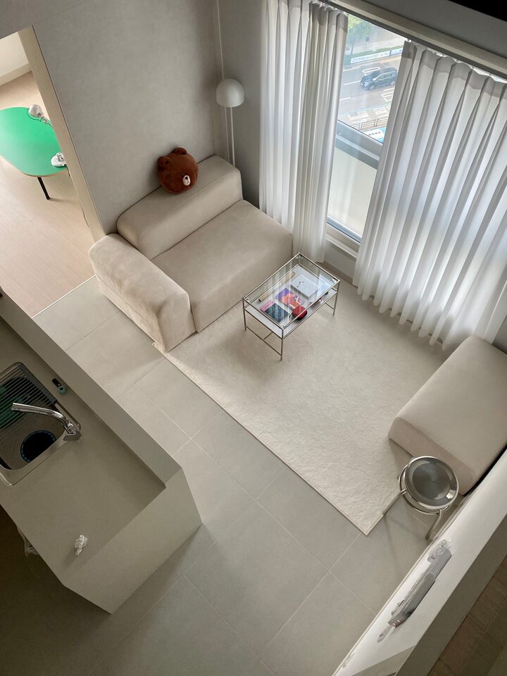 short form carousel card thumbnail