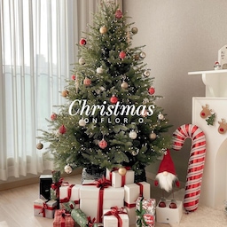 작년 즐겁고 설레었던 크리스마스 트리 꾸미기🎄