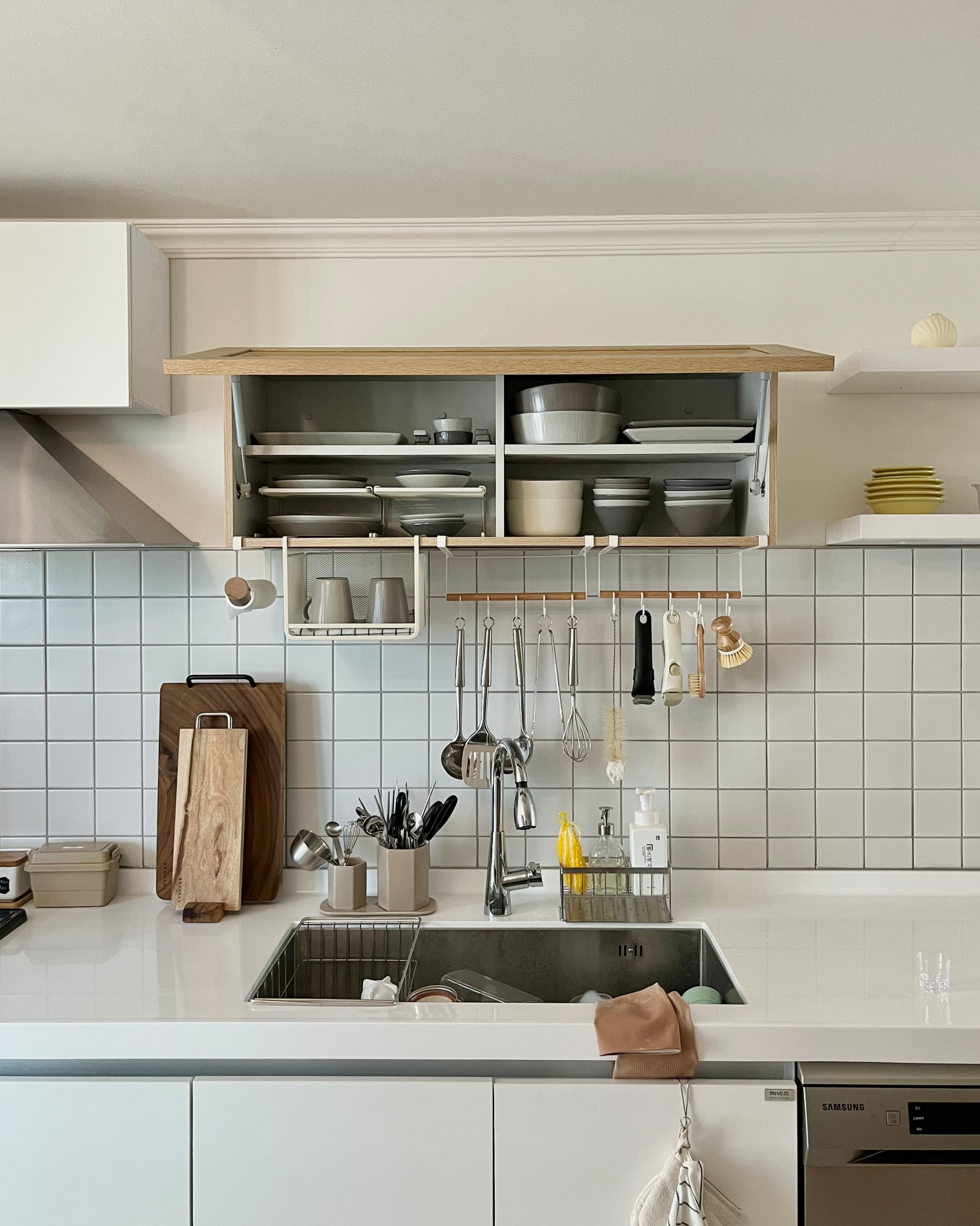 Hanging Shelf Storage Basket user photo