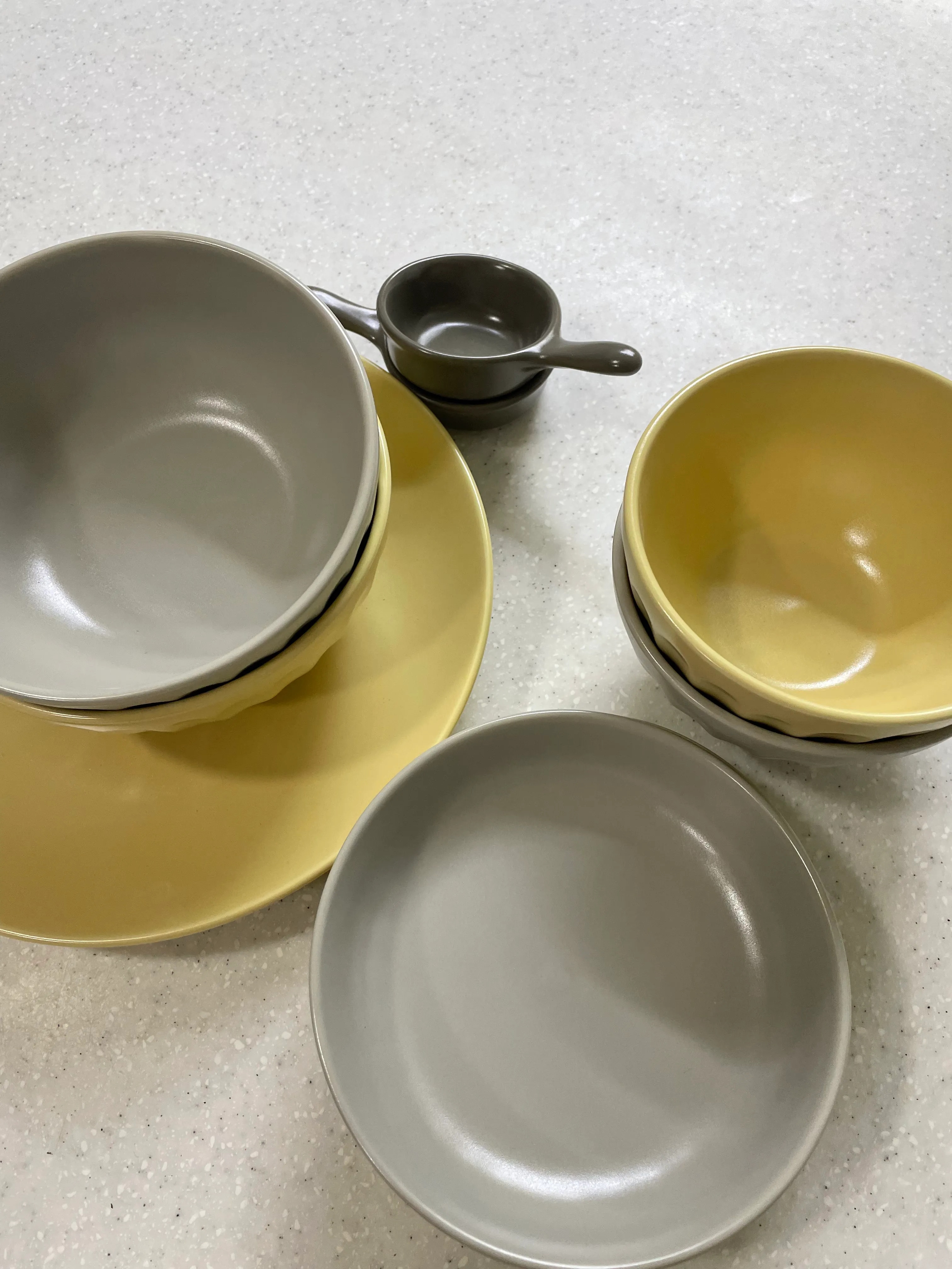 Mild Matte Dinnerware Set for 2 (9-Piece) user photo