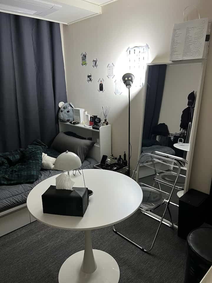 Tagged posts featuring White Round Pedestal Dining Table 2