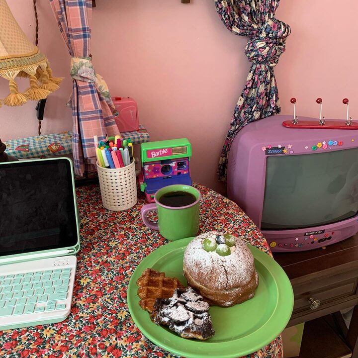 short form carousel card thumbnail