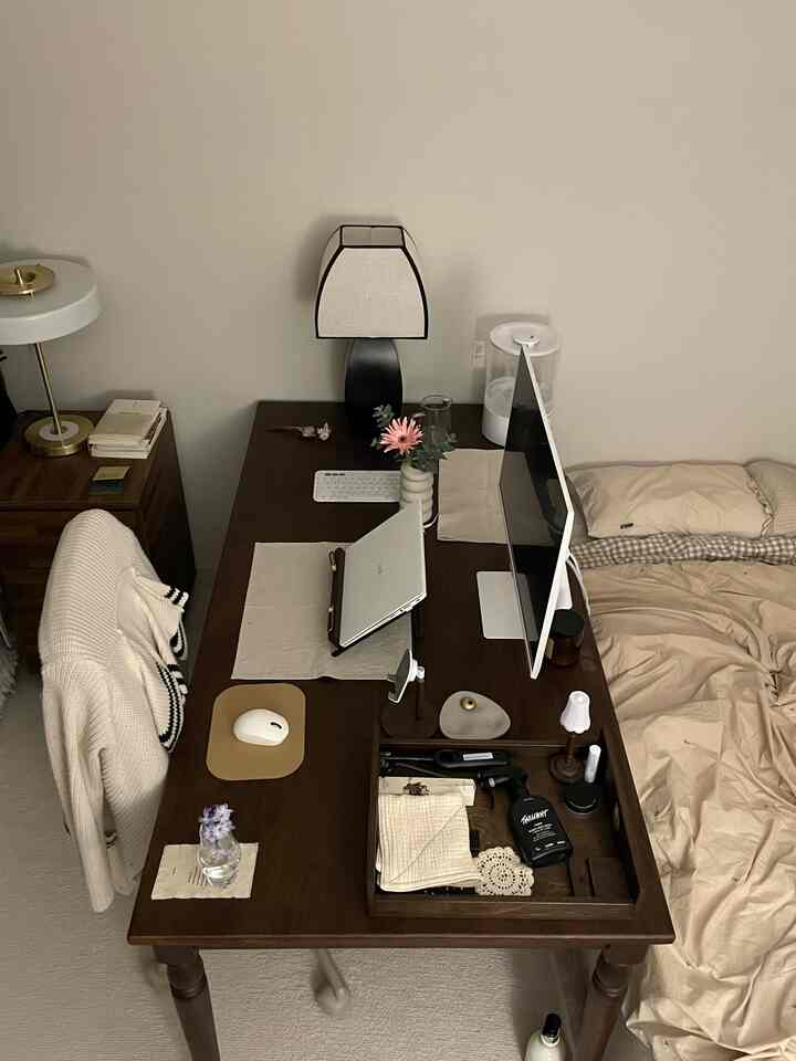 Akhir tahun᪥

Bunga yang dikirim dari Ohaus cantik sekali. Saya merasa lebih baik setiap kali melihatnya, jadi ada banyak gambar! Sungguh menakjubkan bahwa hanya ada kurang dari dua bulan tersisa tahun ini. Saya ingin mengisi sisa waktu dengan indah baik di rumah maupun di luar.