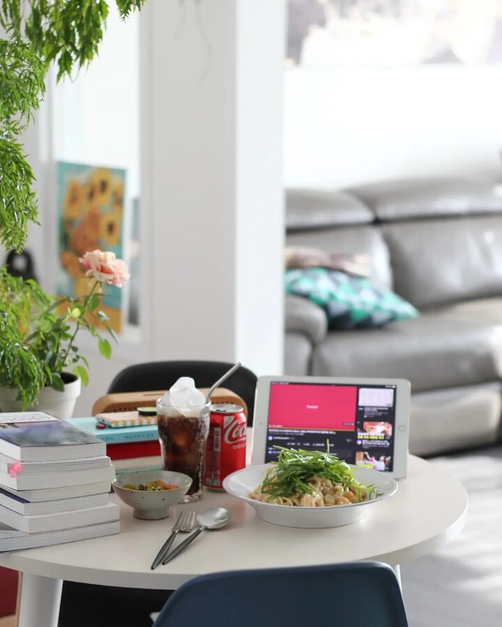 short form carousel card thumbnail