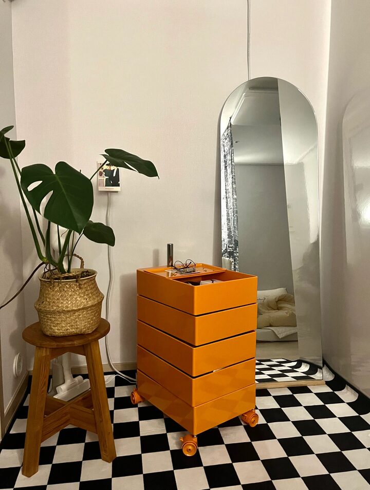 short form carousel card thumbnail