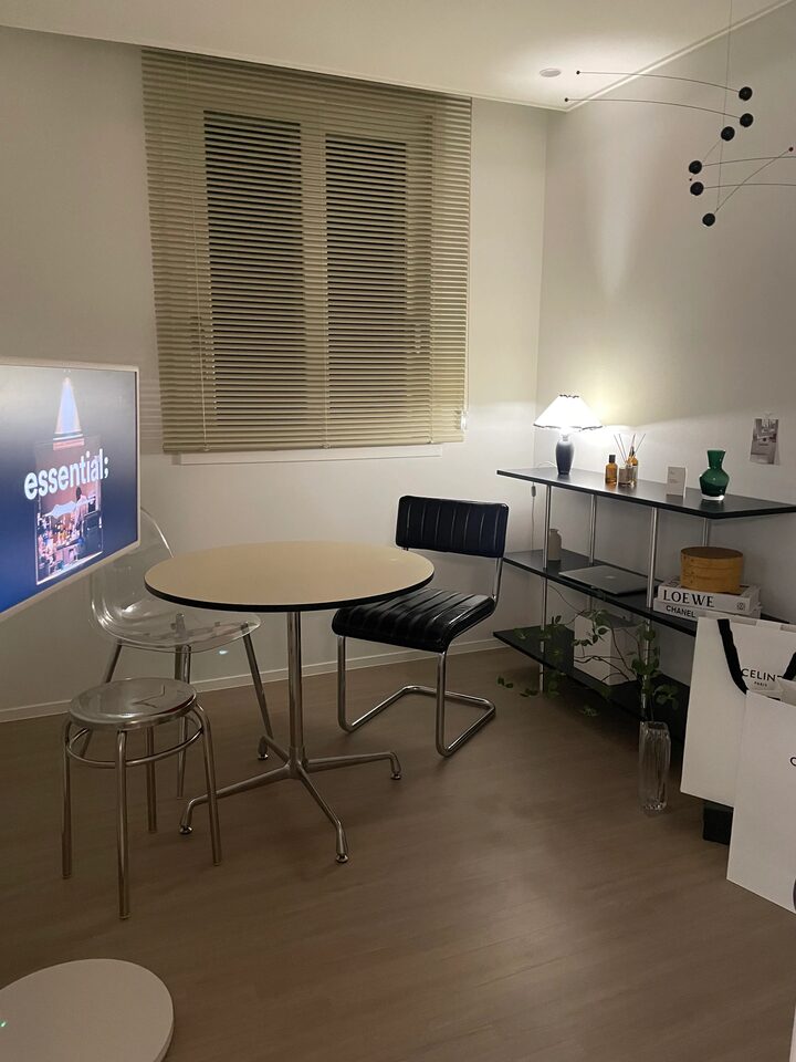 short form carousel card thumbnail