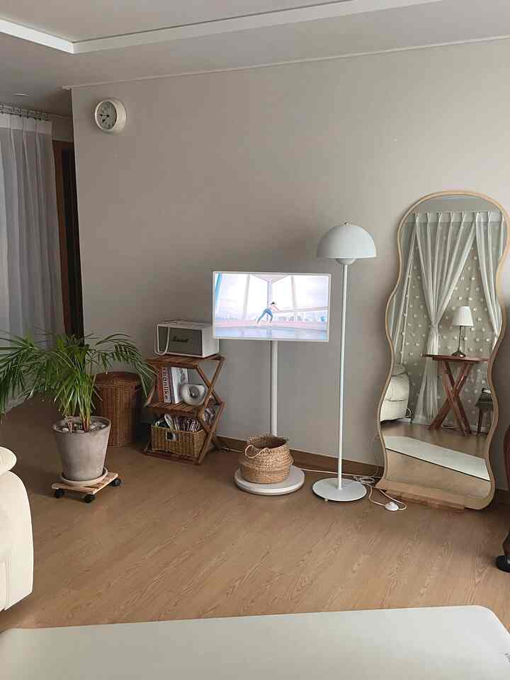 Home workout when the weather is cold!!🧘🏻‍♀️👍🏻
Desert after exercise is delicious!!