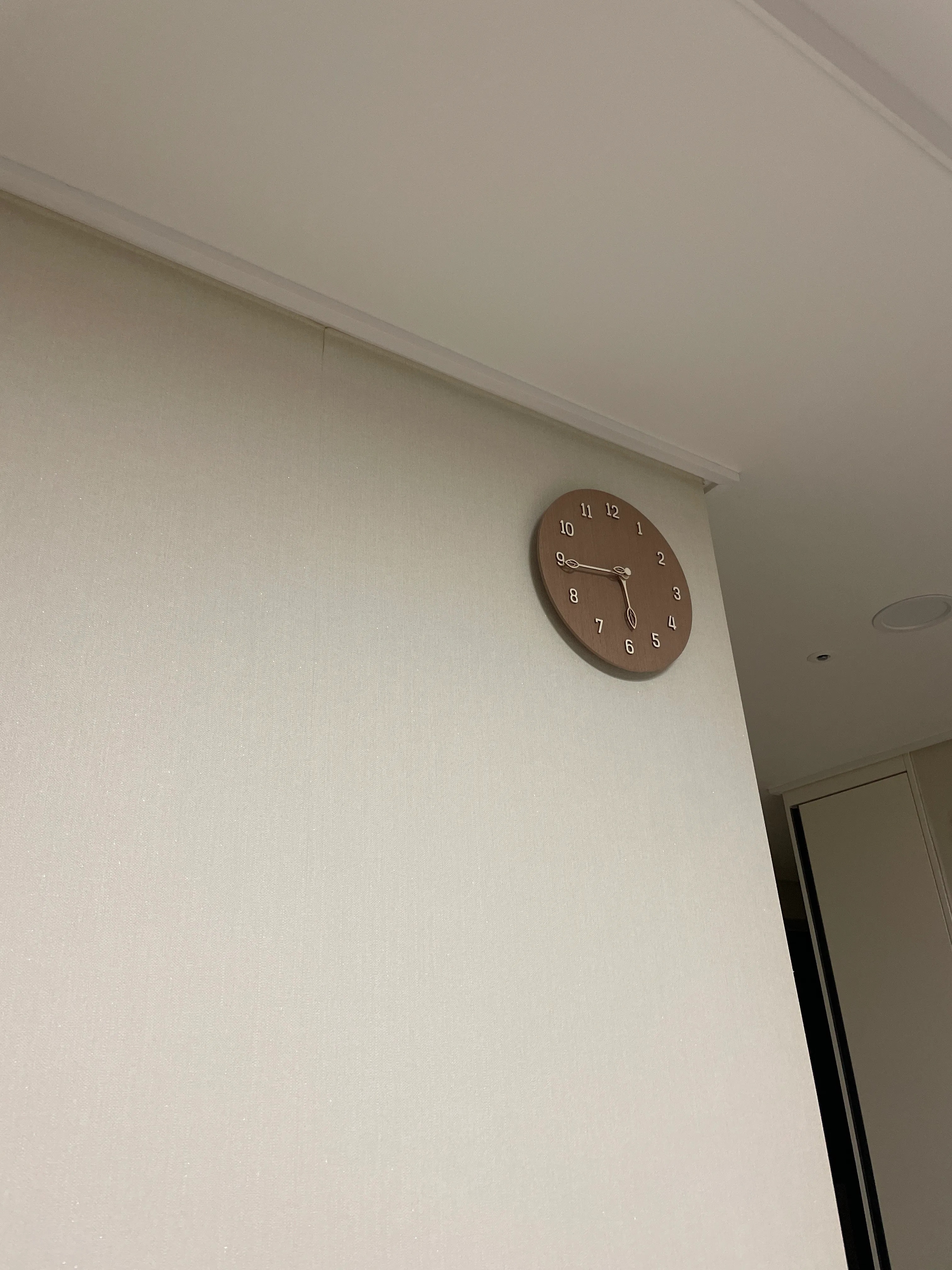 Wood Nature Leaf Wall Clock user photo