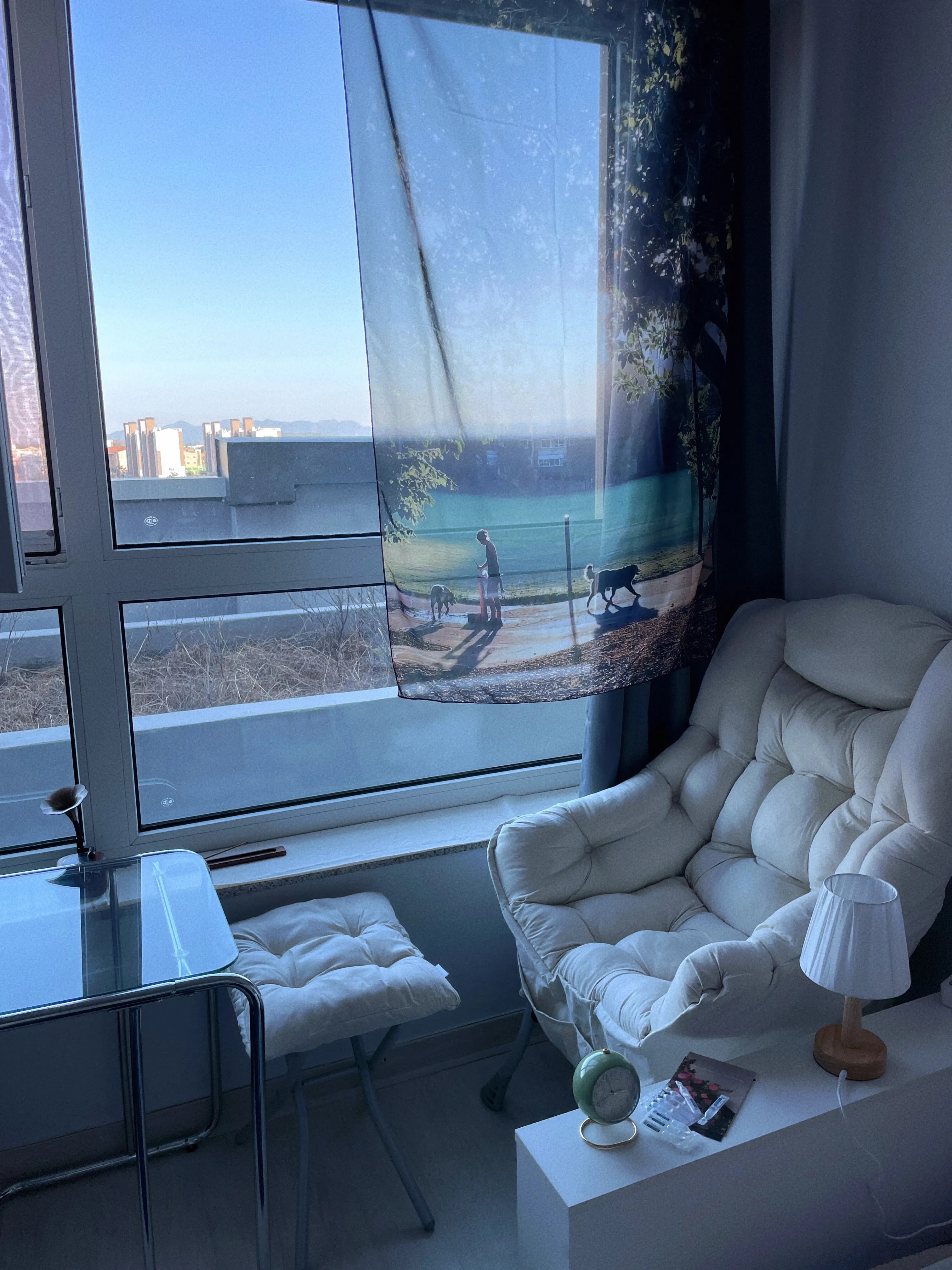 Glass C-Frame Side Table user photo