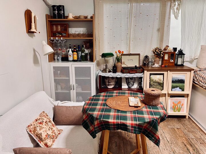 short form carousel card thumbnail