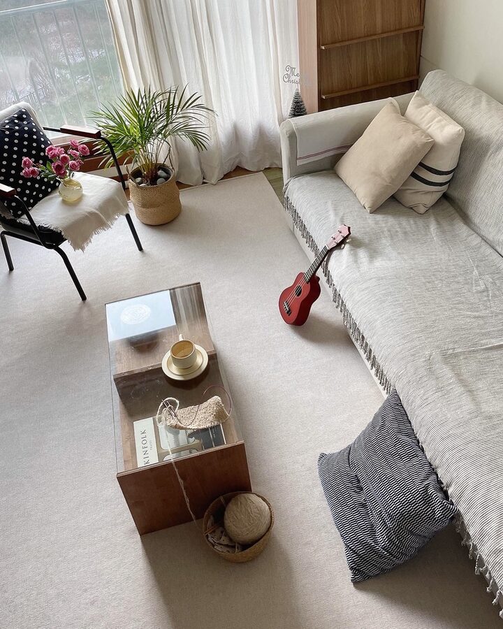 short form carousel card thumbnail