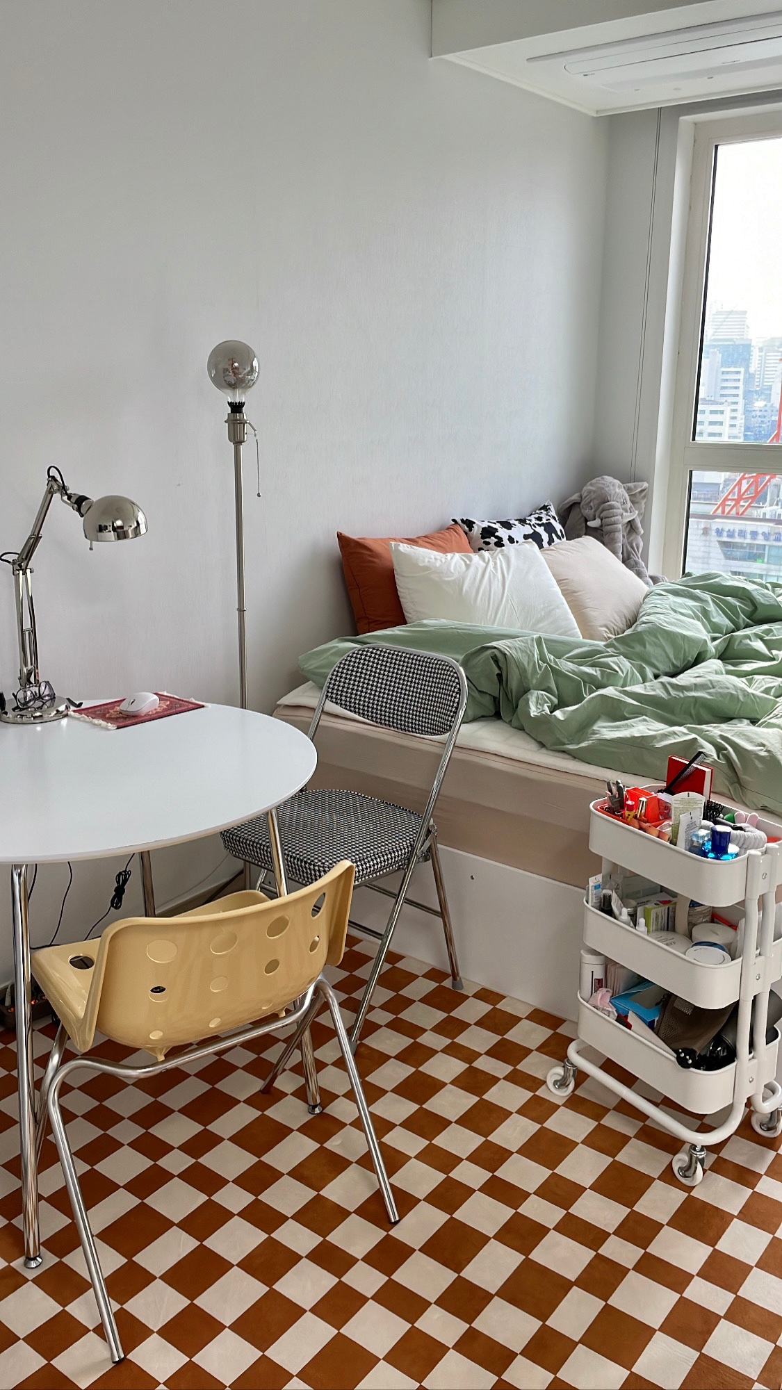 IKEA フロアライトSKAFTET スカフテート SKAFTET スカフテート フロアランプベース、アーチ型, ブラック