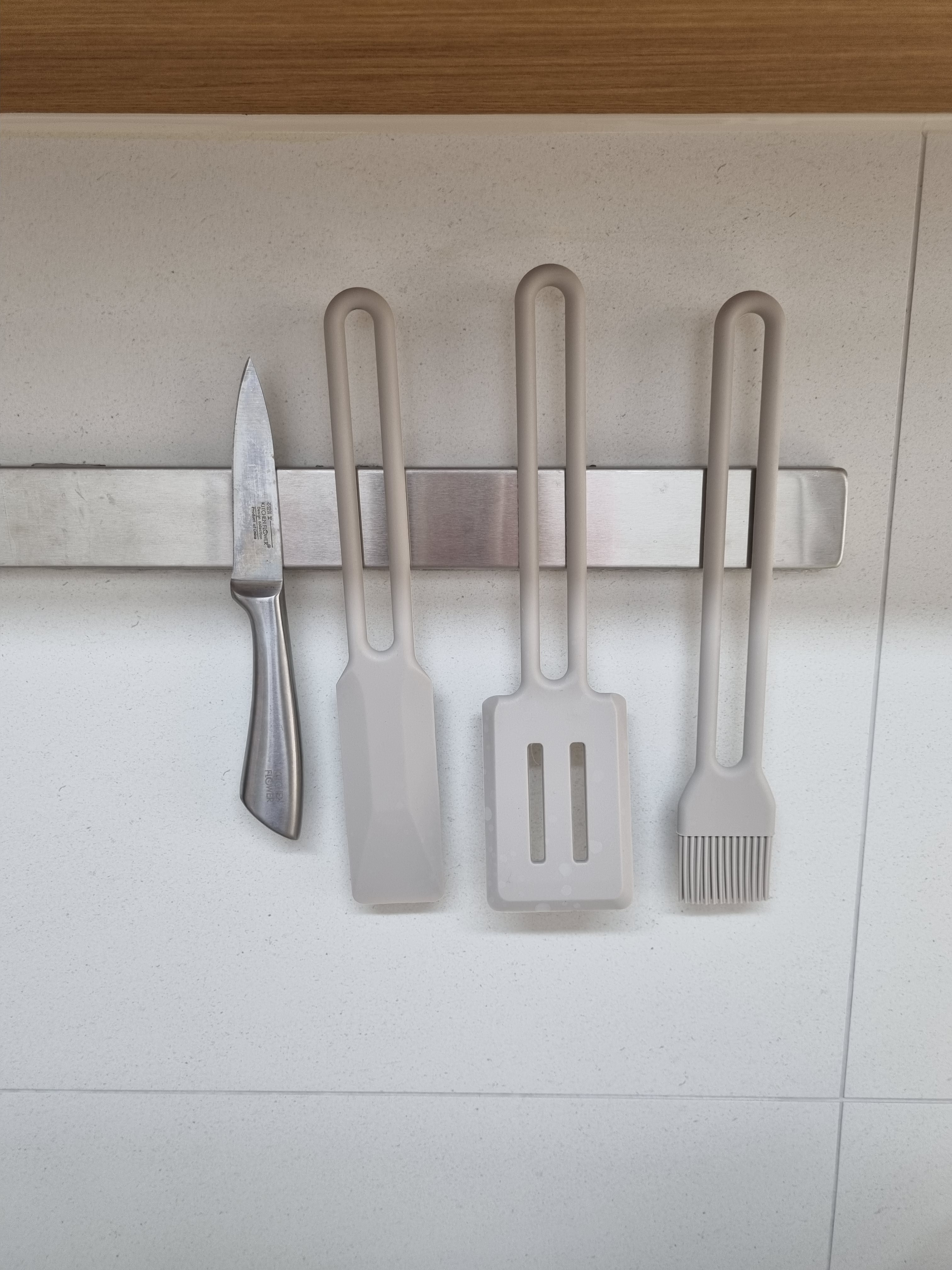 Awesome Silicone Kitchen Utensil Set (4-Piece) user photo