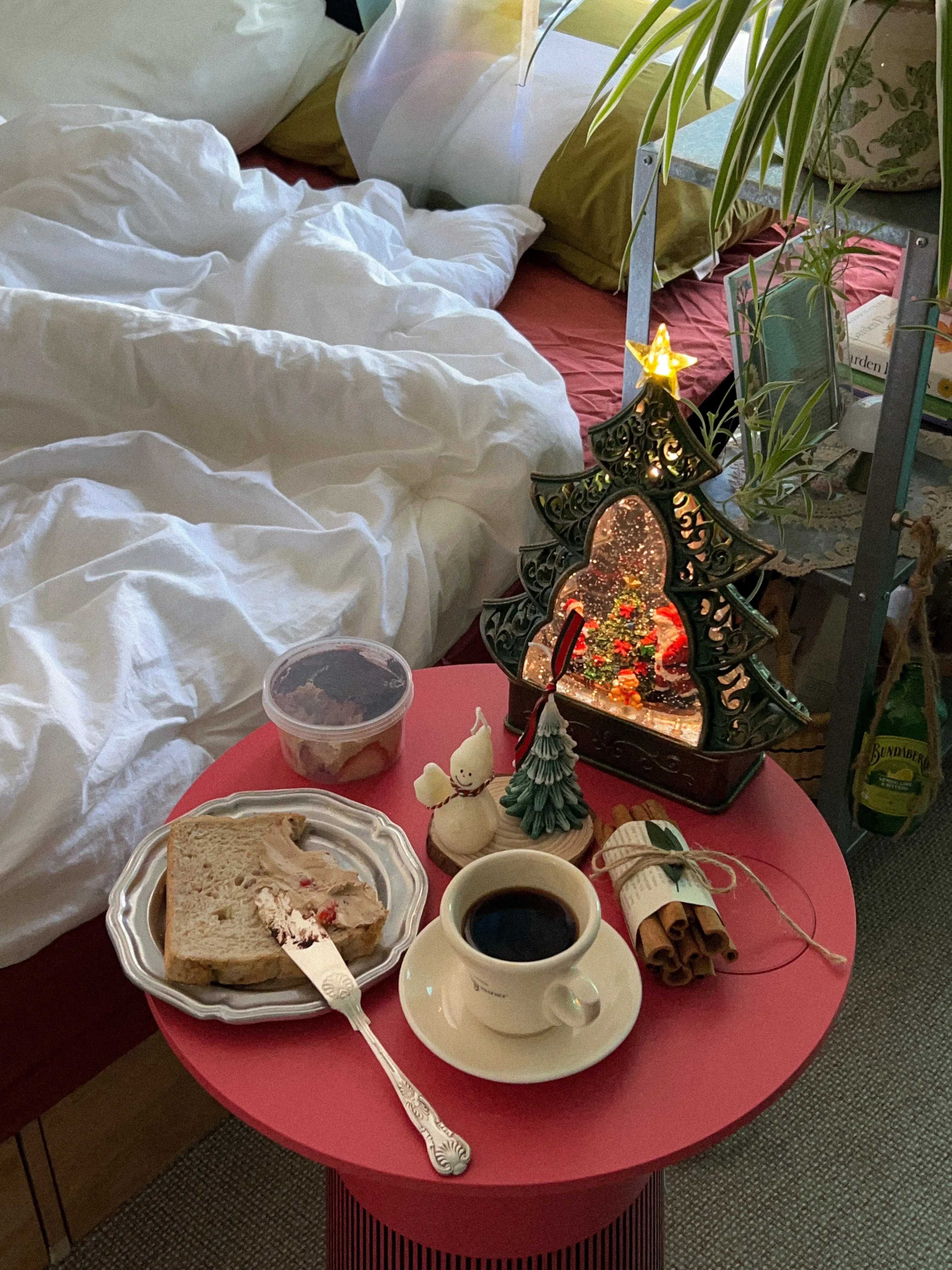 Cozy Christmas Candle Gift Set user photo