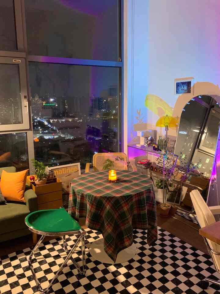 혼술각✨

-
Check out more photos on Instagram @roomieathome_studio!