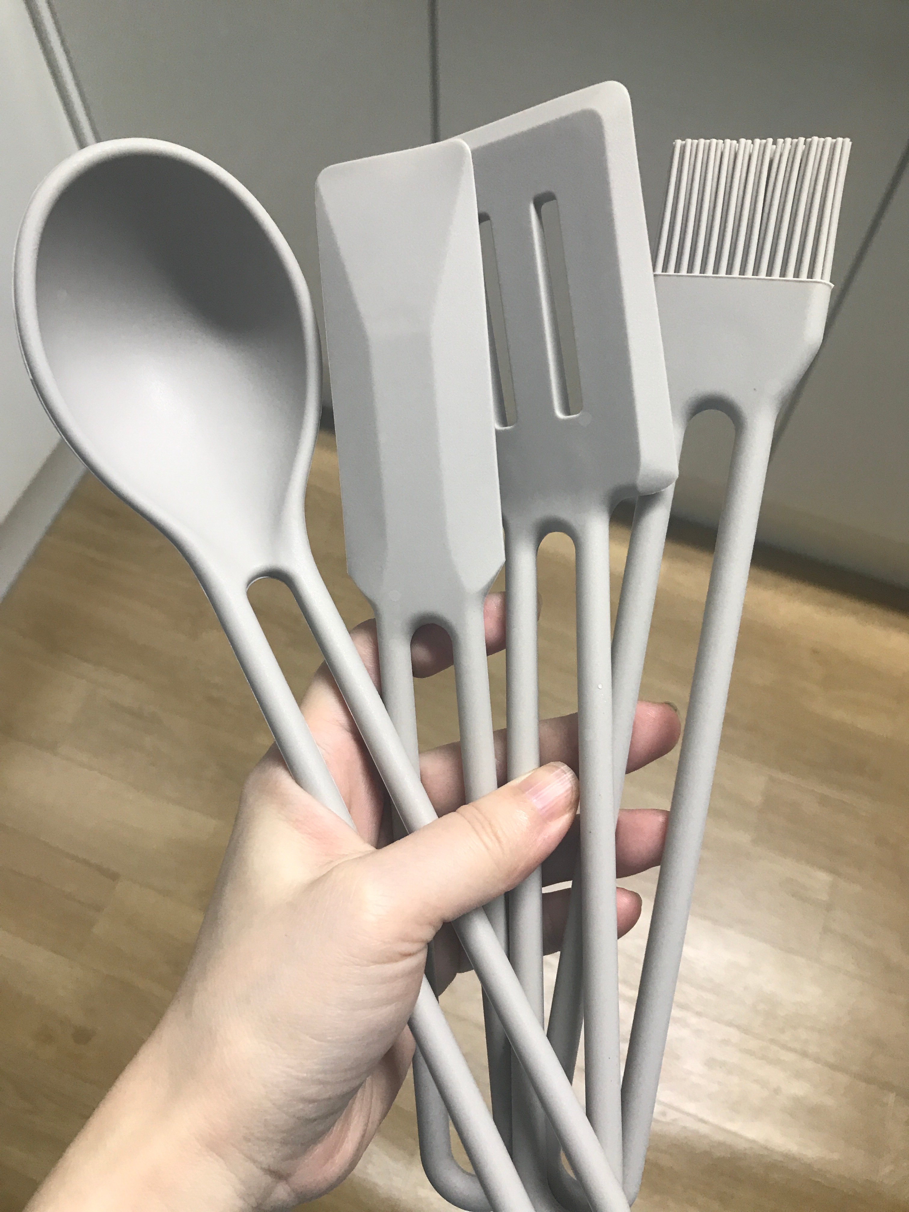 Awesome Silicone Kitchen Utensil Set (4-Piece) user photo