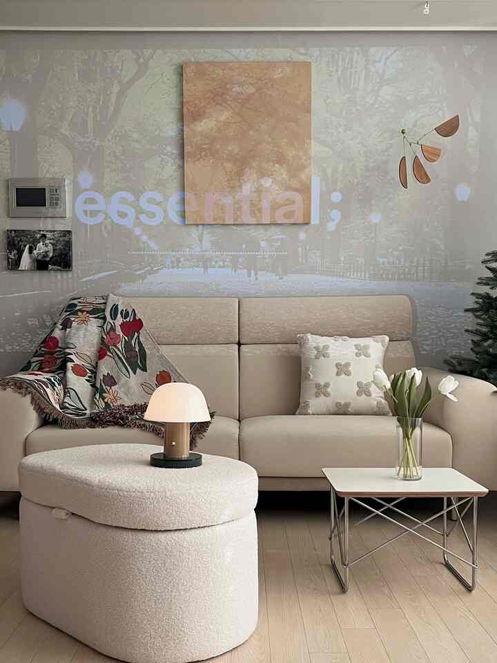 The last week of this year is spent at home due to my husband's confirmed coronavirus diagnosis. I'm just sipping coffee because I feel down for no reason. I hope spring comes soon 💛