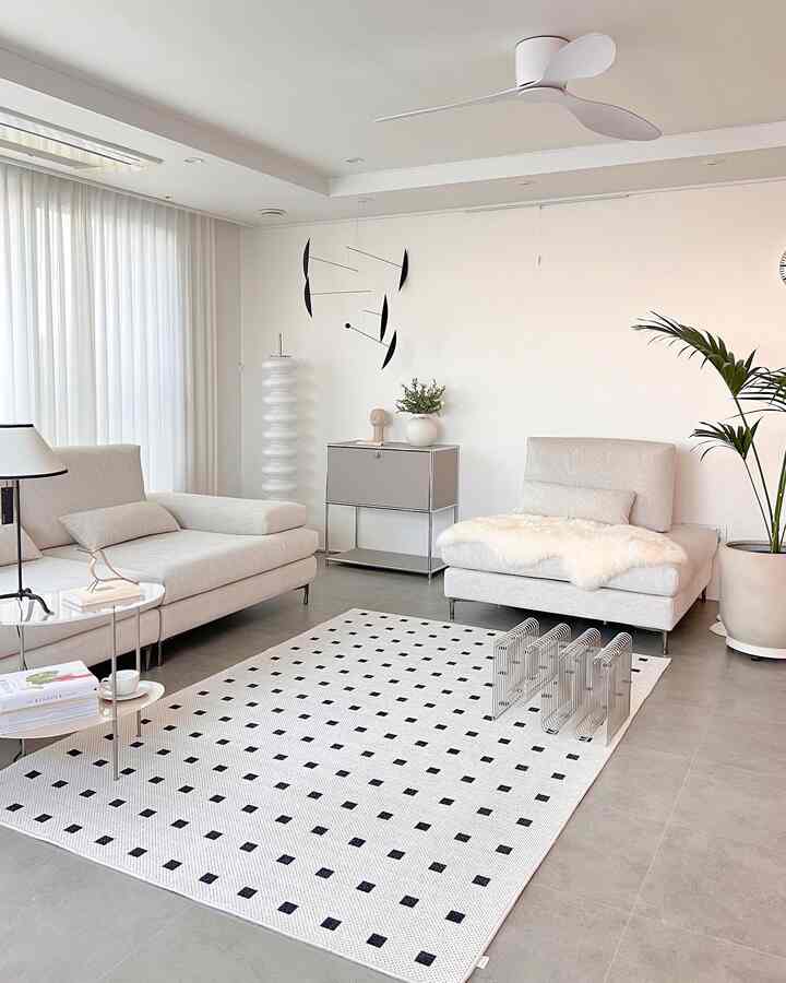 I changed my sofa 💛

http://www.instargram.com/mornaliza_

A really comfortable and soft 
Oder sofa with a moving backrest 💛

