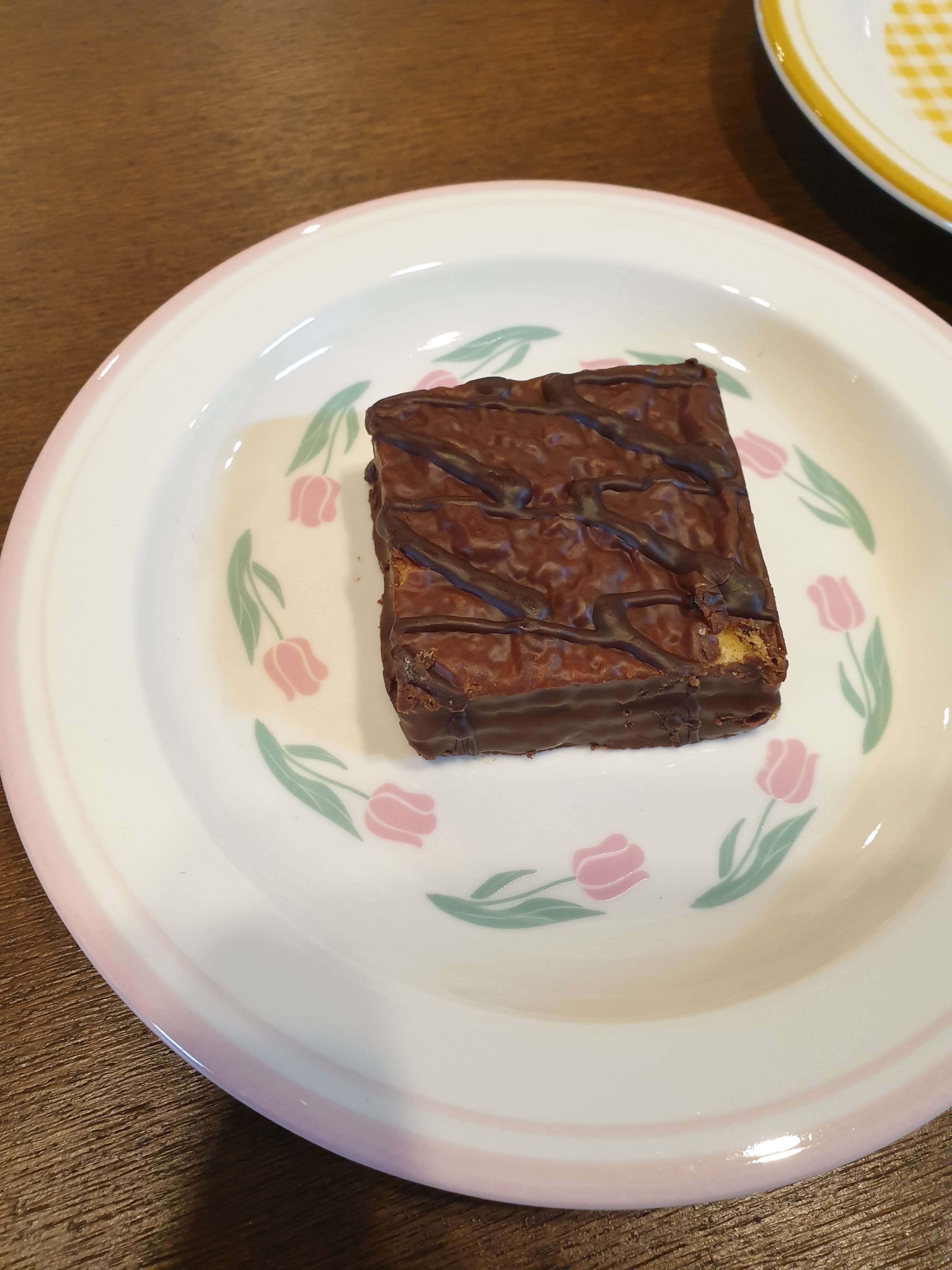 Coucou Retro Charm Dinner Plate - 9