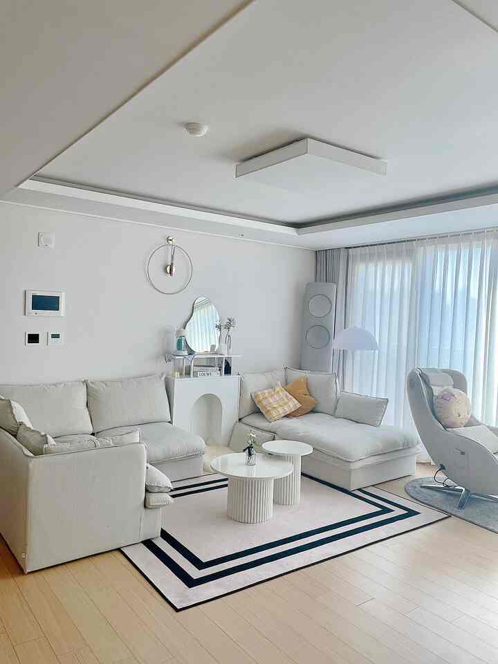 Fireplace Point Sofa Structure Change @bleen.home #거실테이블 #쇼파테이블 #벽난로