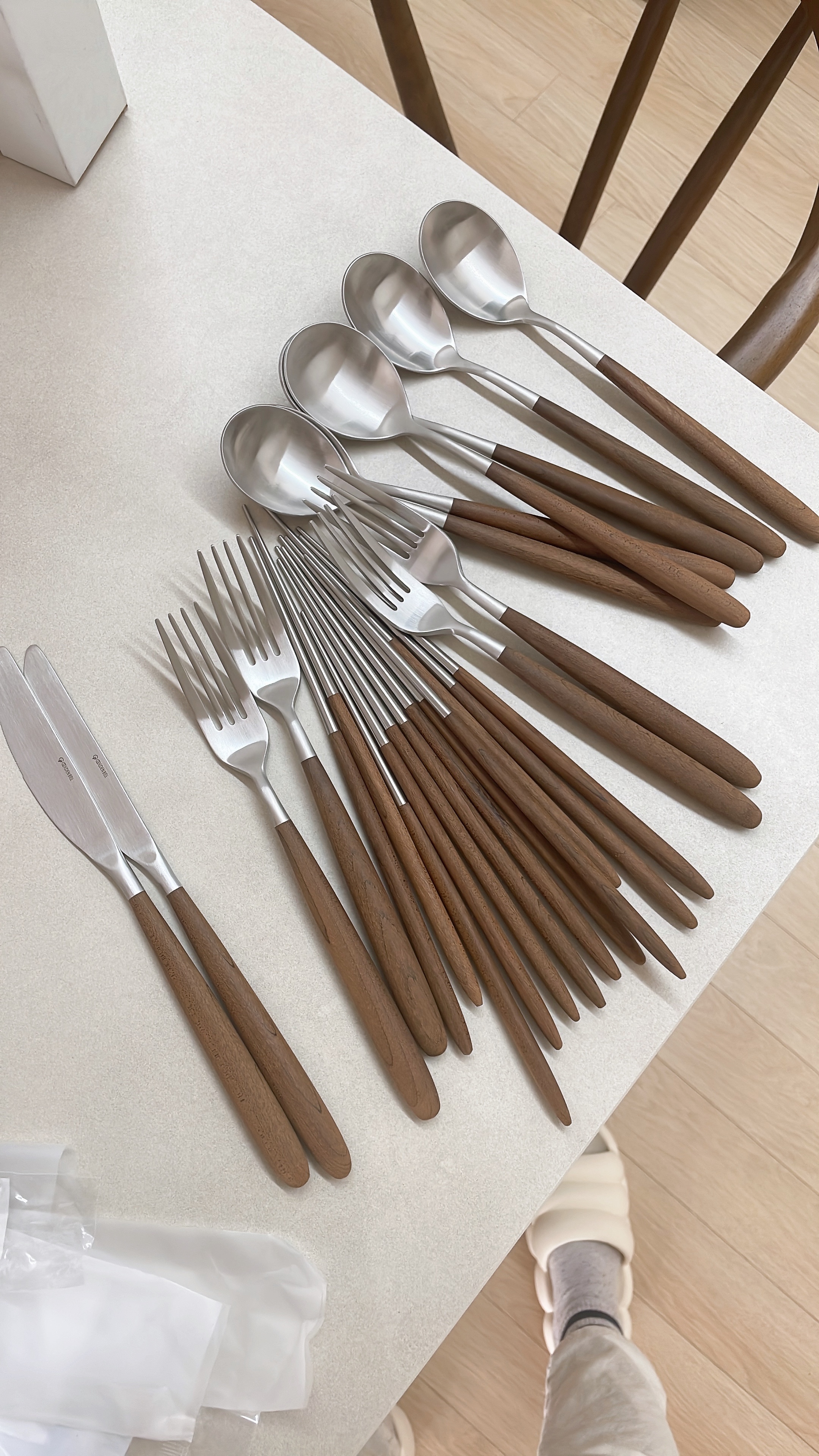Maple Wood Handle Stainless Steel Cutlery Set (10-Piece) user photo