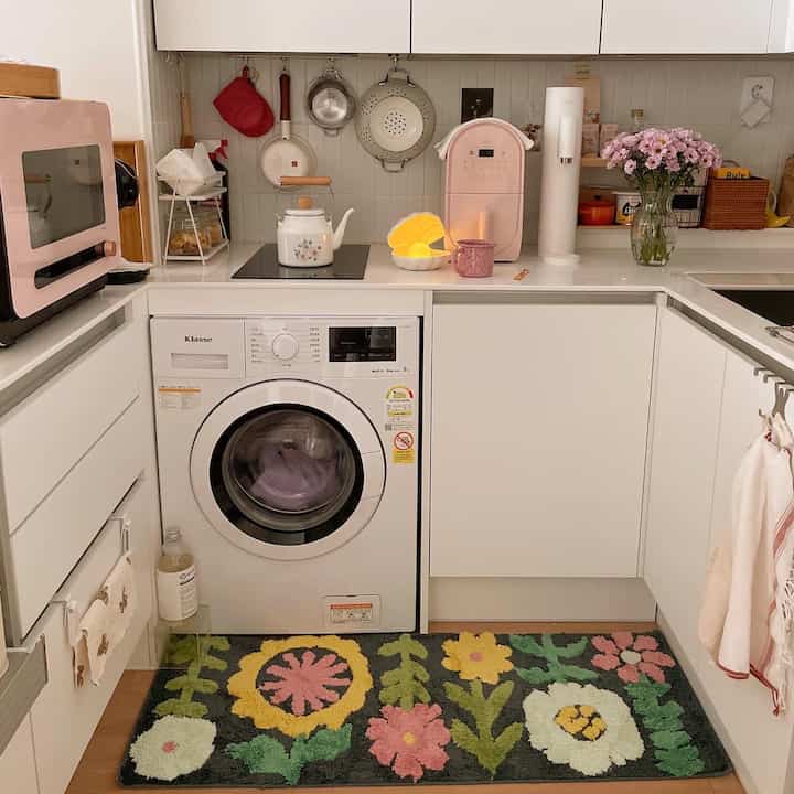 Saya bangun di pagi hari, membuat teh barley, dan sarapan.

Saya rasa sudah lebih dari sebulan sejak saya melihat sup sapi merah muda, tapi apakah masih cerah??
Ini musim dingin jadi senang bisa melihat bunga segar dalam waktu lama🌸

Besok libur Tahun Baru Imlek??
Saya harus berkepala dingin, tapi saya rasa kali ini saya akan gagal🙈
Saya akan menyalakan mesin cuci sekarang🤗
