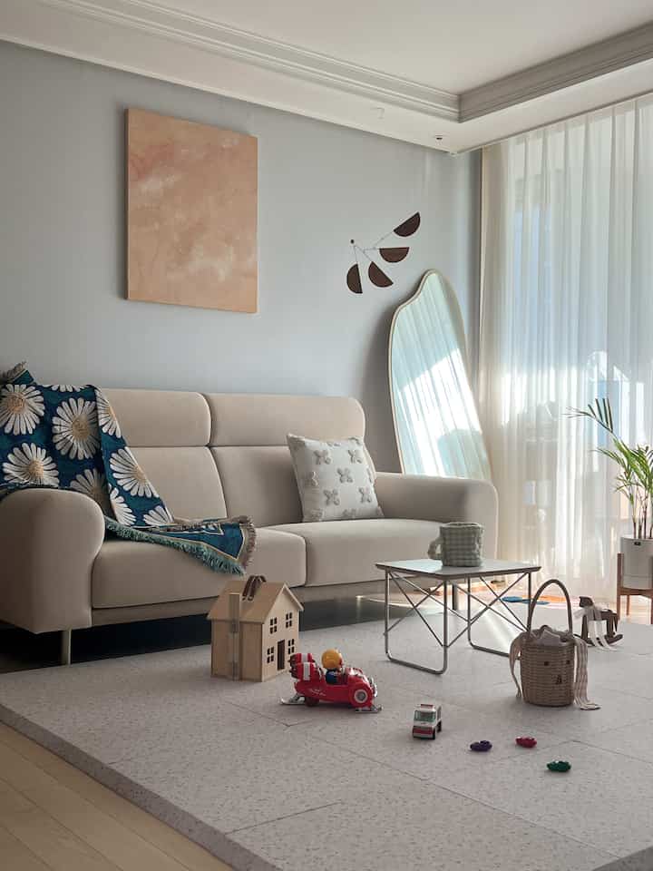 Entah kenapa aku semakin rindu rumahku saat liburan 🤣
Saya makan, istirahat, dan jelas tidak berbuat banyak. 
Mengapa saya lelah? 