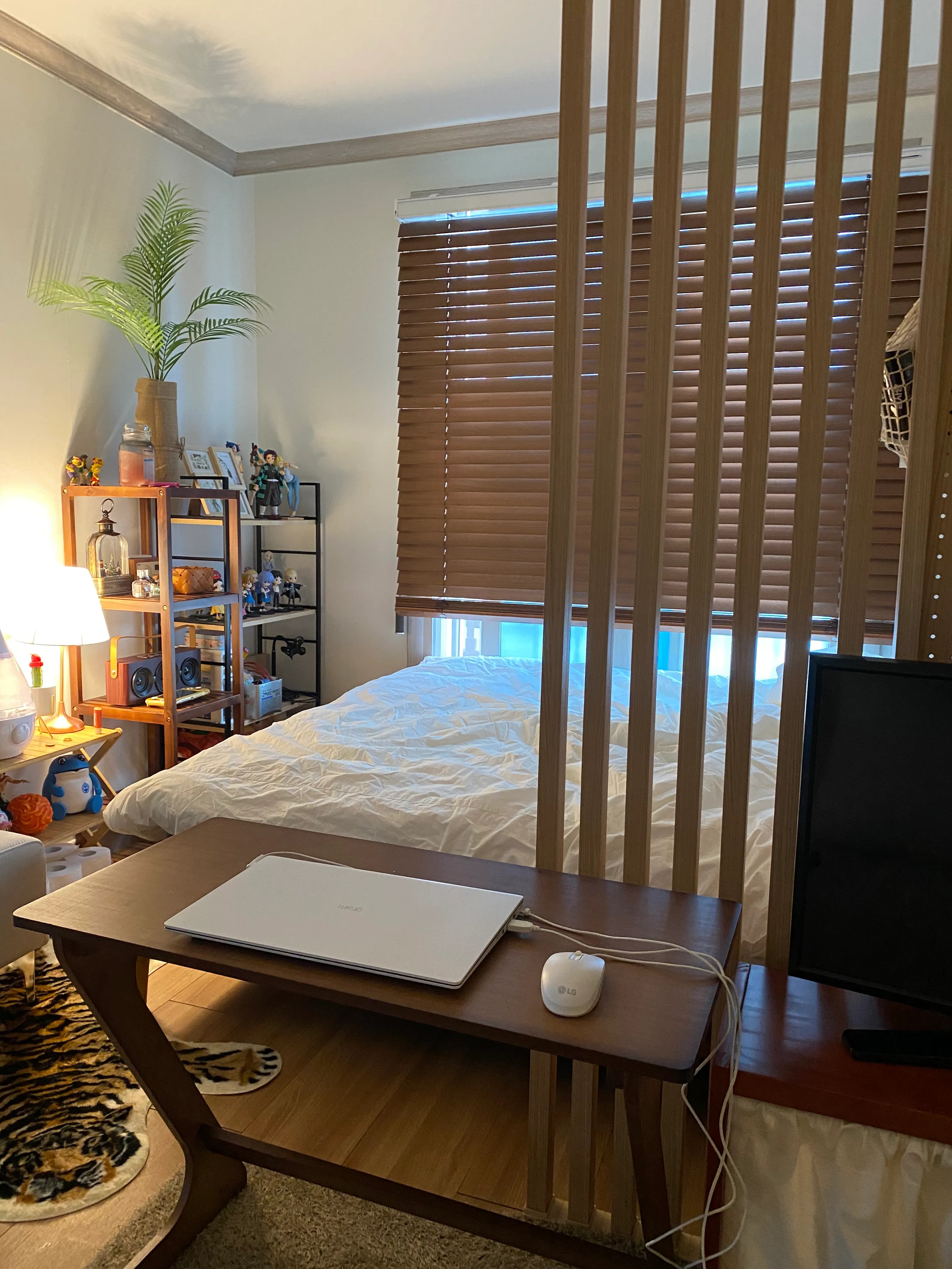 Sori Solid Wood Side Table user photo