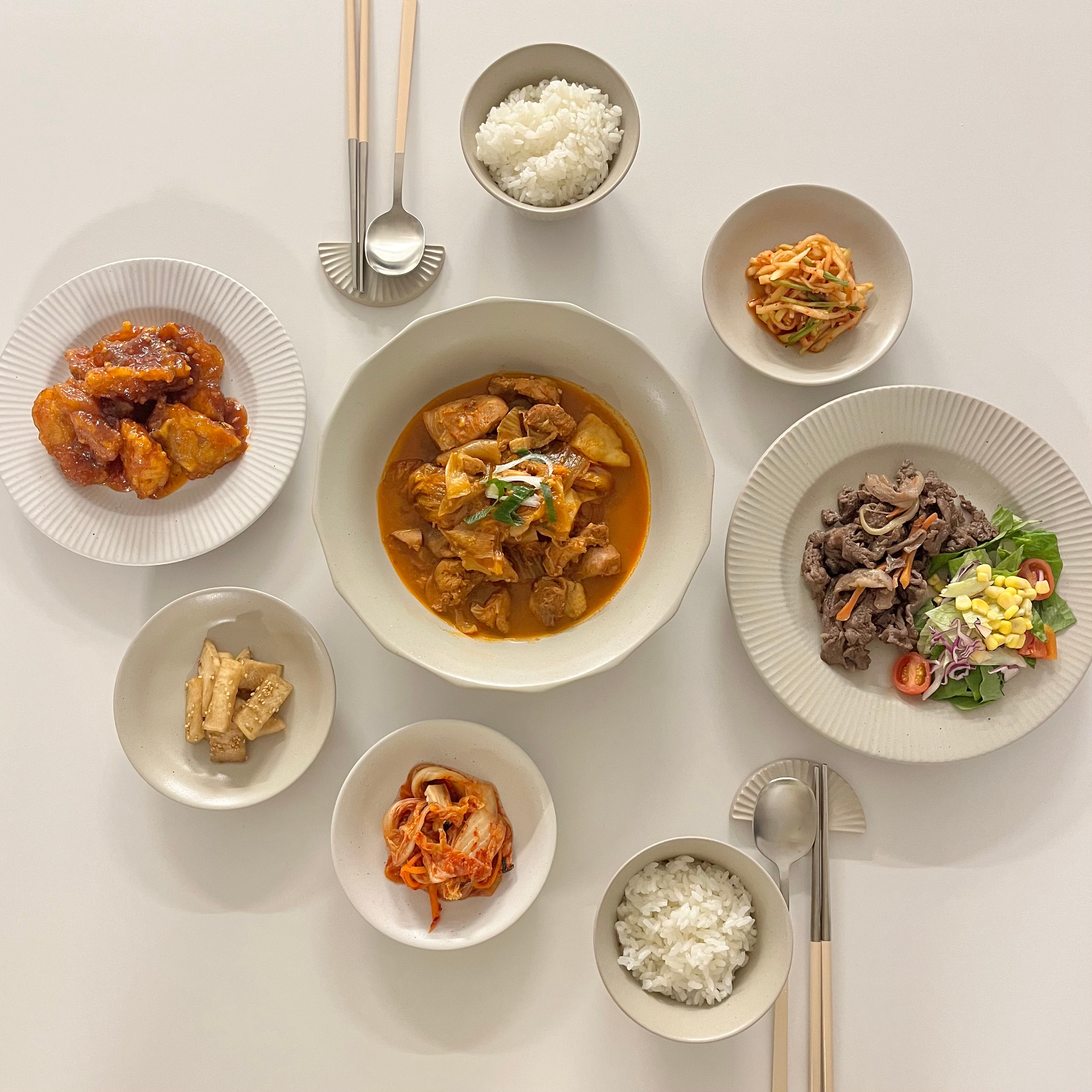 Seoul Minimalist Matte Spoon & Chopstick Set for 4 (8-Piece) user photo