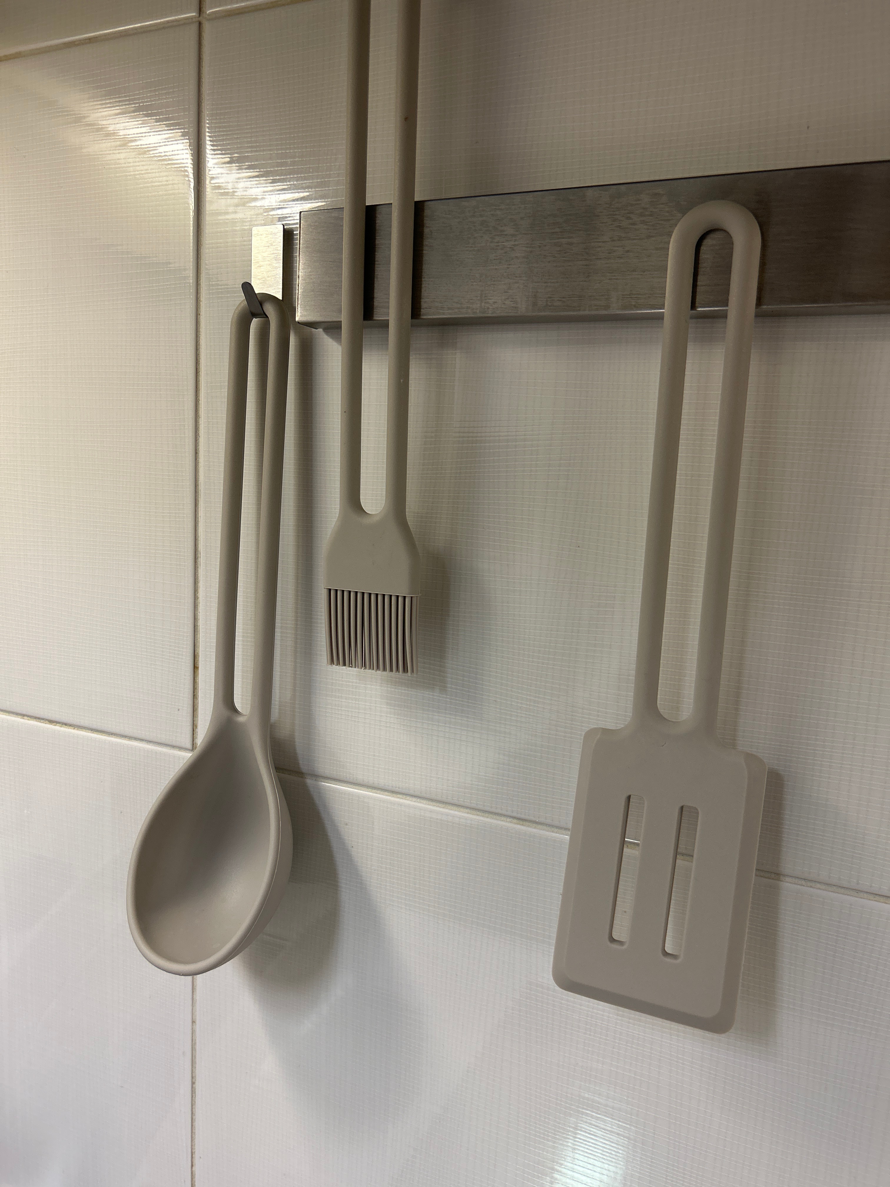 Awesome Silicone Kitchen Utensil Set (4-Piece) user photo