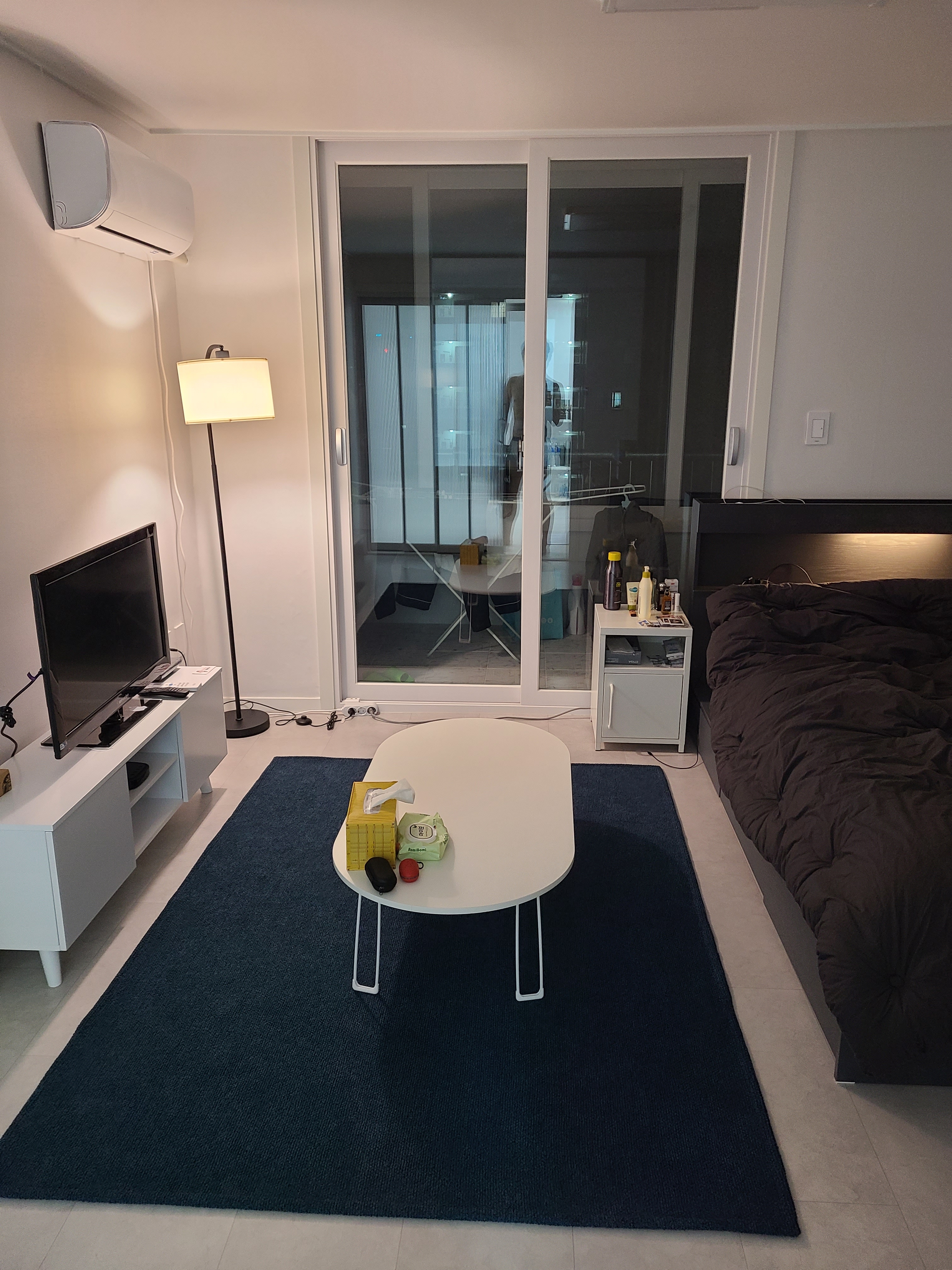 Foldable Oval Low Coffee Table user photo