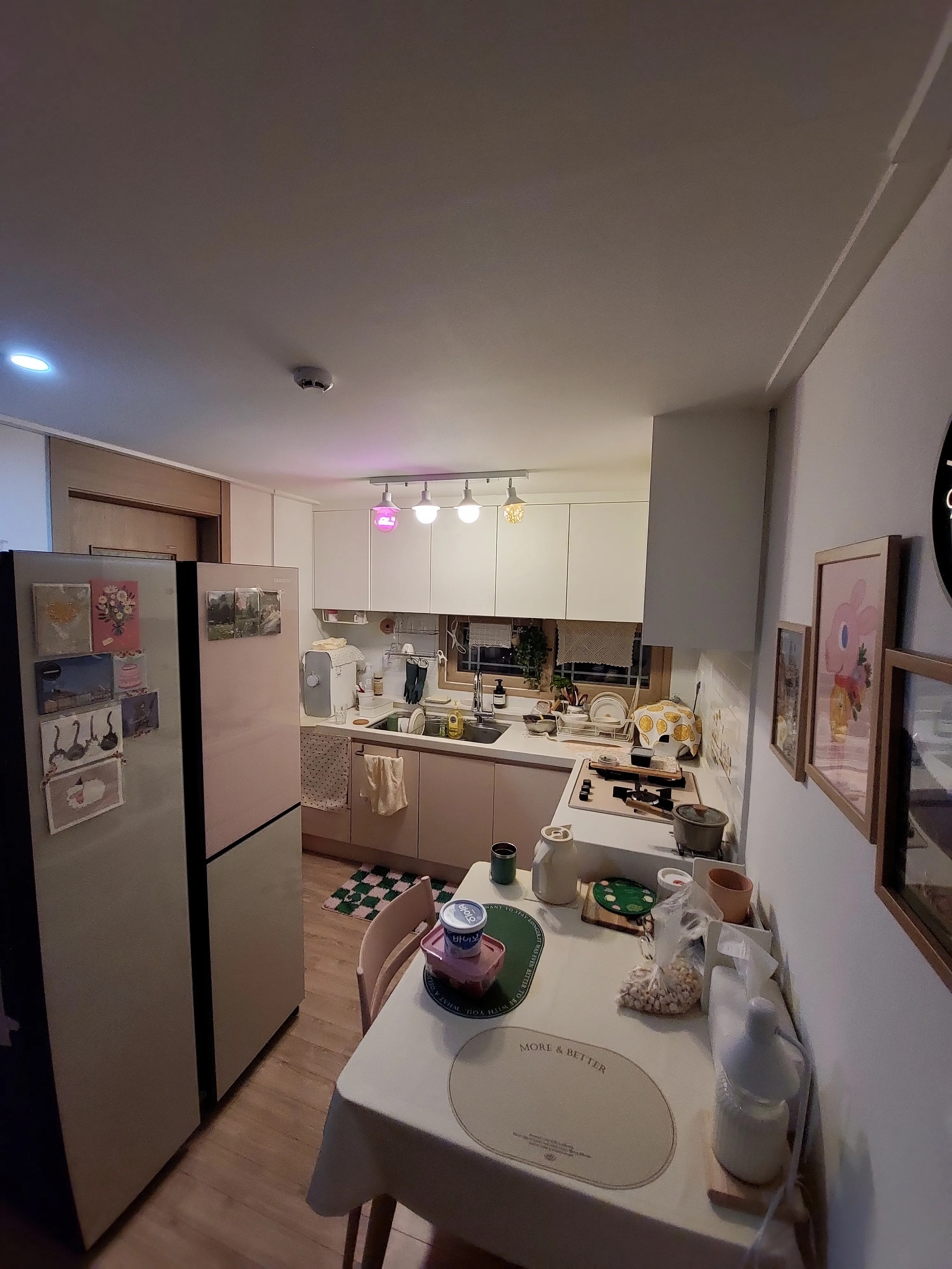 Coucou Retro Charm Dinner Plate - 9