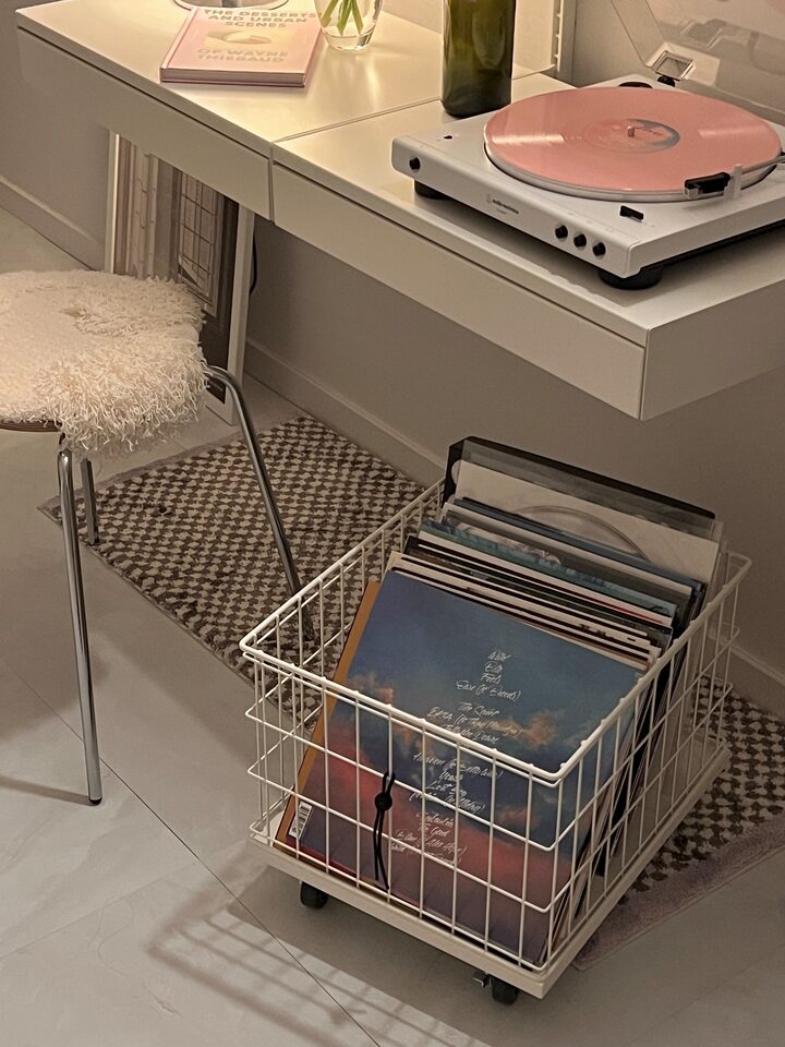 short form carousel card thumbnail