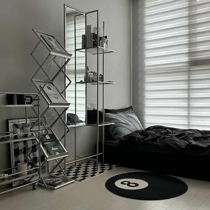 Chic mood black high-density bedding for cloudy days 🖤