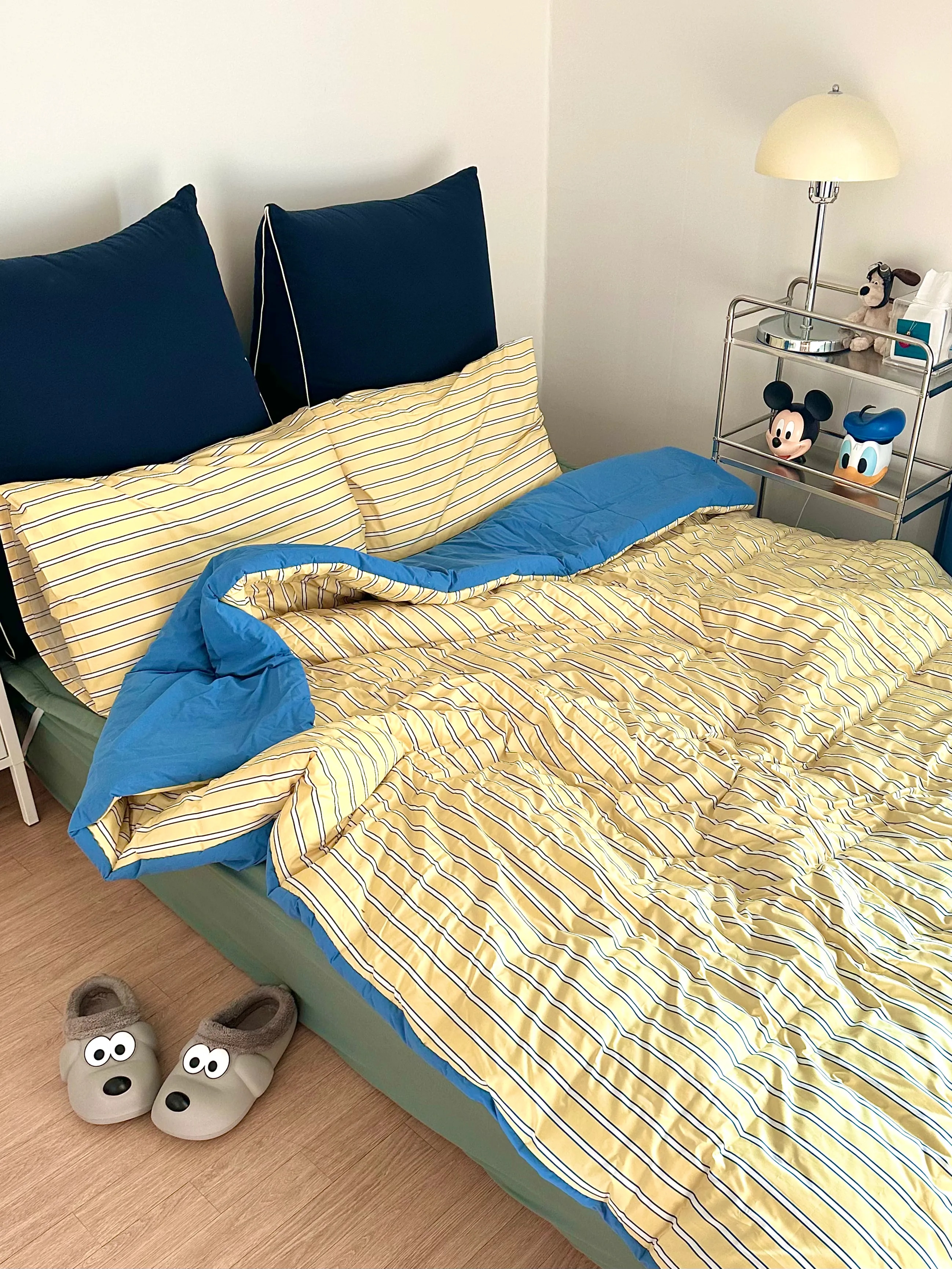 Slim Rolling Metal Storage Cart user photo