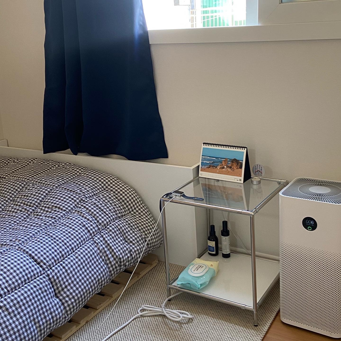 Velita Bedside Gap Side Table Storage Cabinet user photo