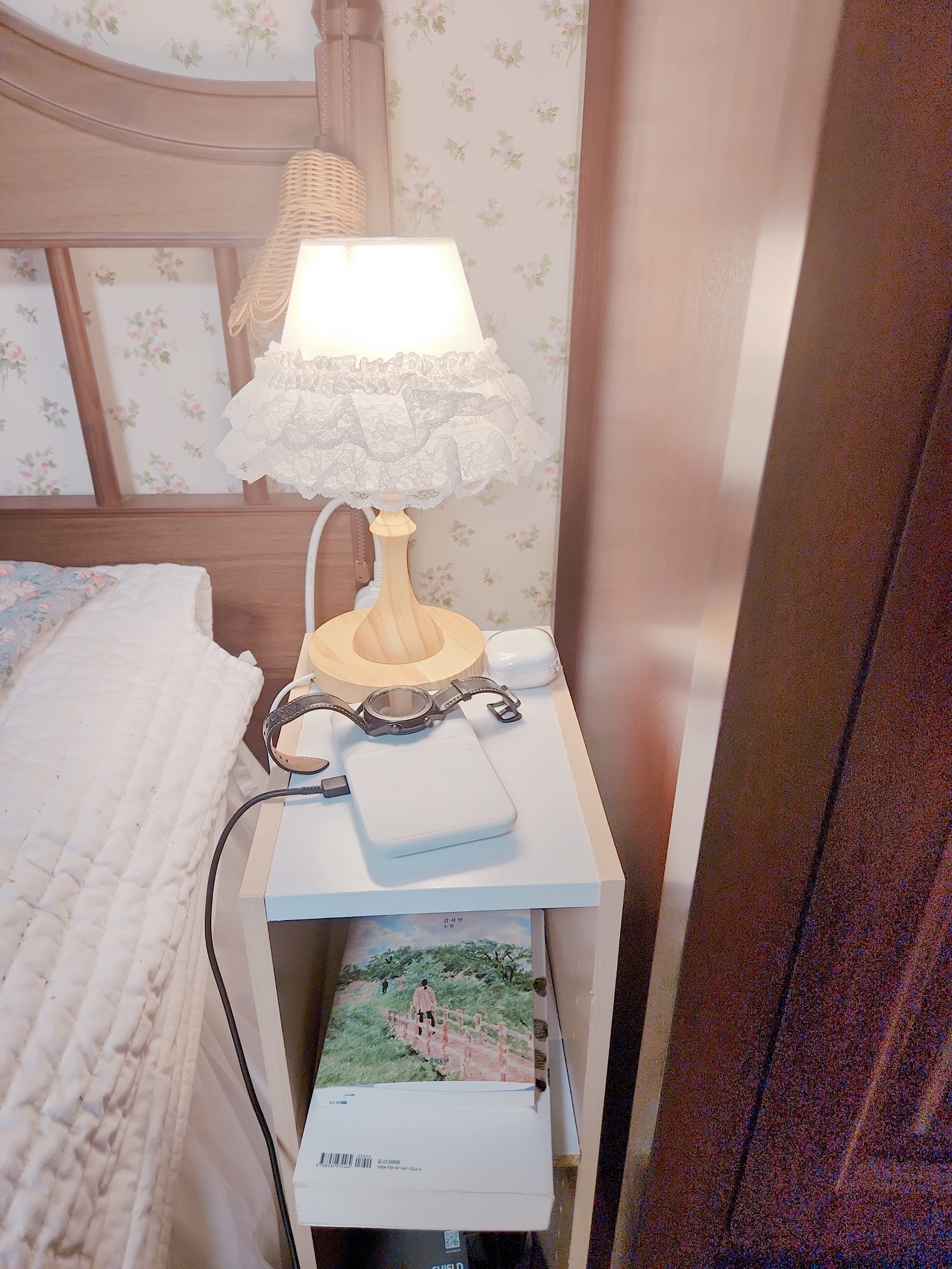 Slim Wood Side Shelf user photo