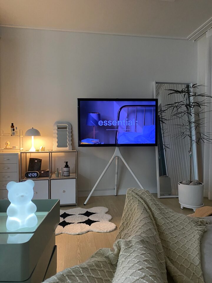 short form carousel card thumbnail