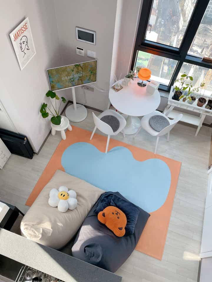 Tagged posts featuring Soft Curve Dining Chair 3