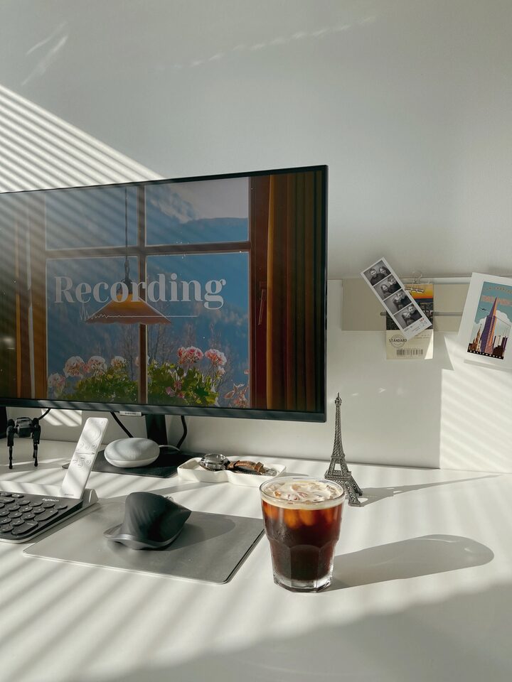 short form carousel card thumbnail