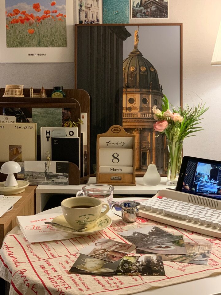 short form carousel card thumbnail