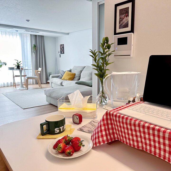 short form carousel card thumbnail