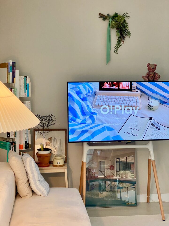 short form carousel card thumbnail